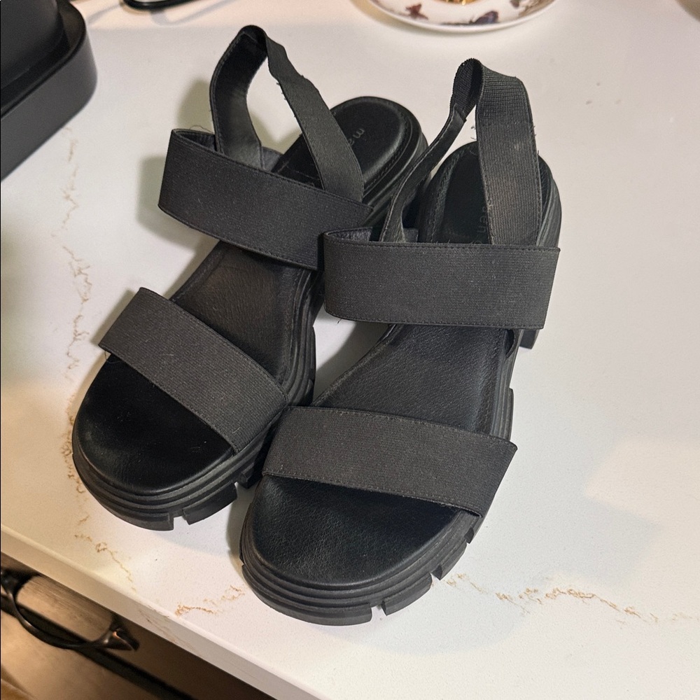 Black Madden Girl Women's Sandals